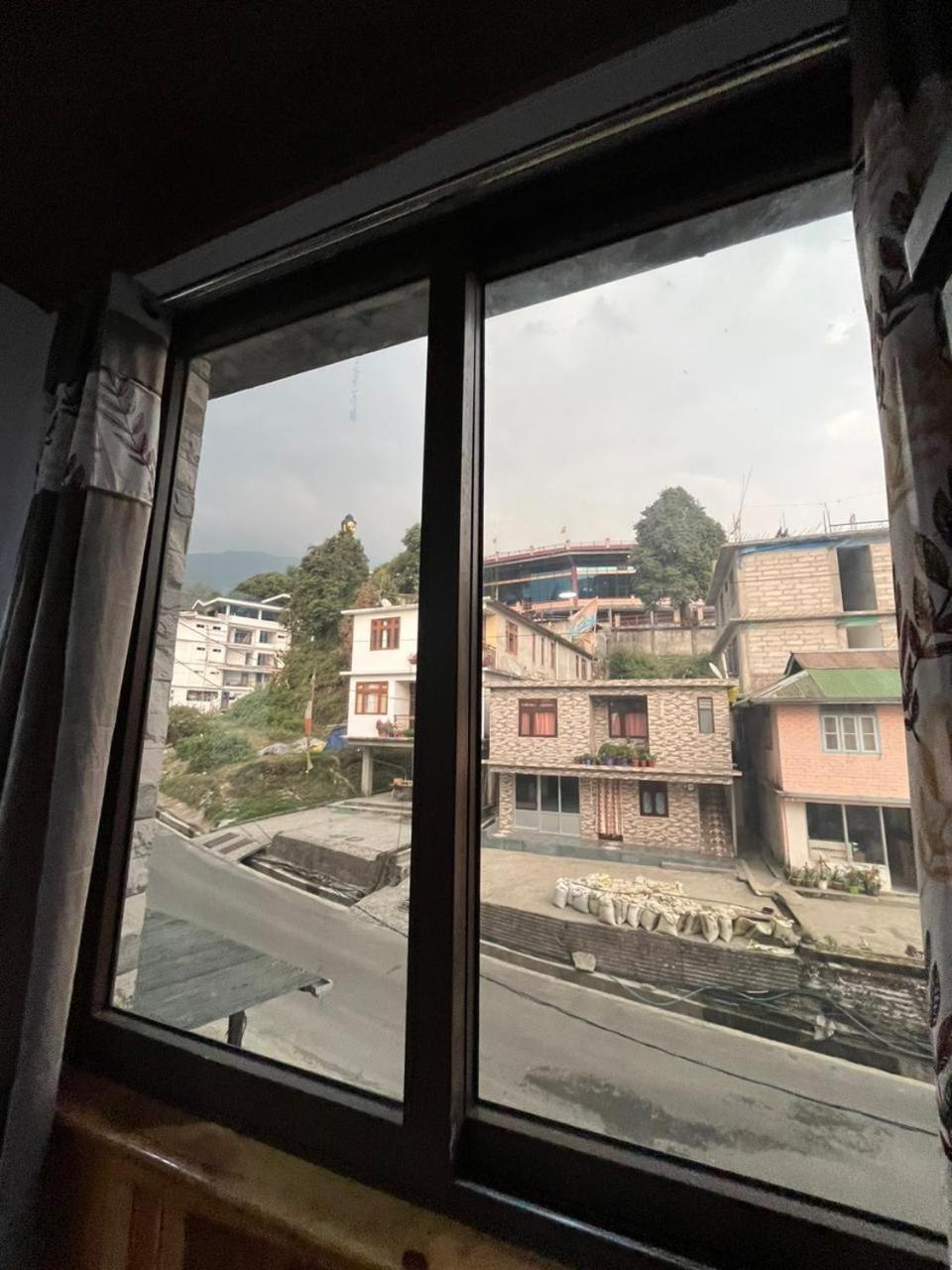 Hangkhim Homestay * Ravangla